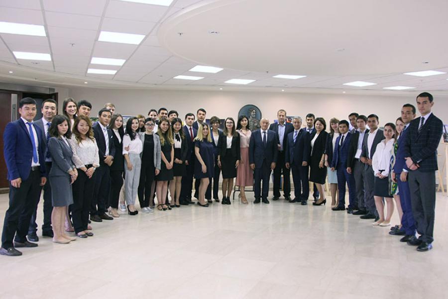 Deputy Foreign Minister A. Abduvakhitov of Uzbekistan Visits MGMO. Closing Ceremony of Summer School